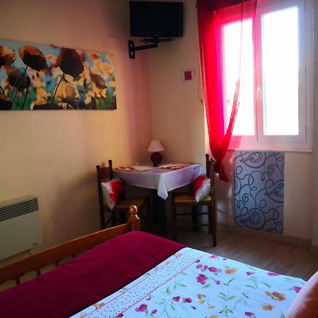 Hotel O Fil De L'O Marseillette Екстер'єр фото